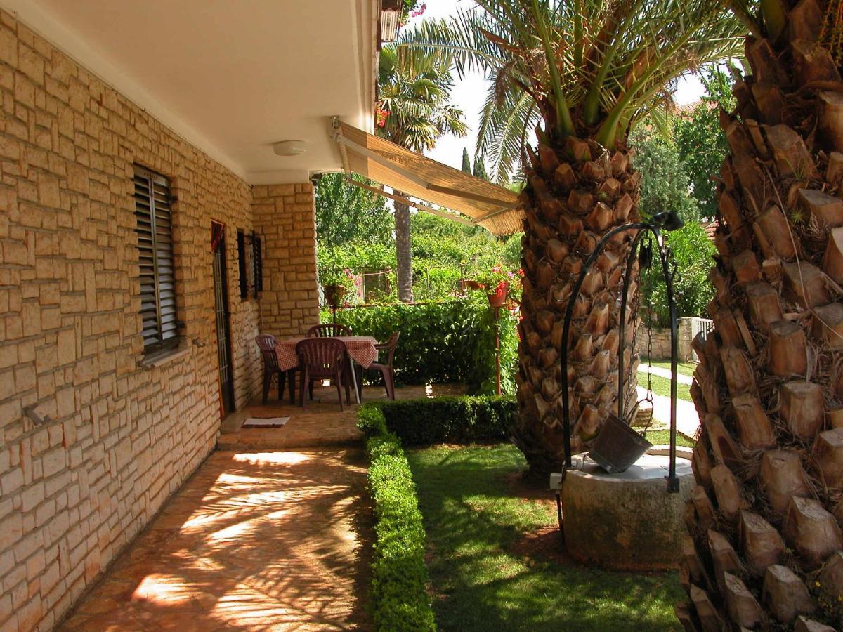 Apartments Bencic Premantura Exterior photo