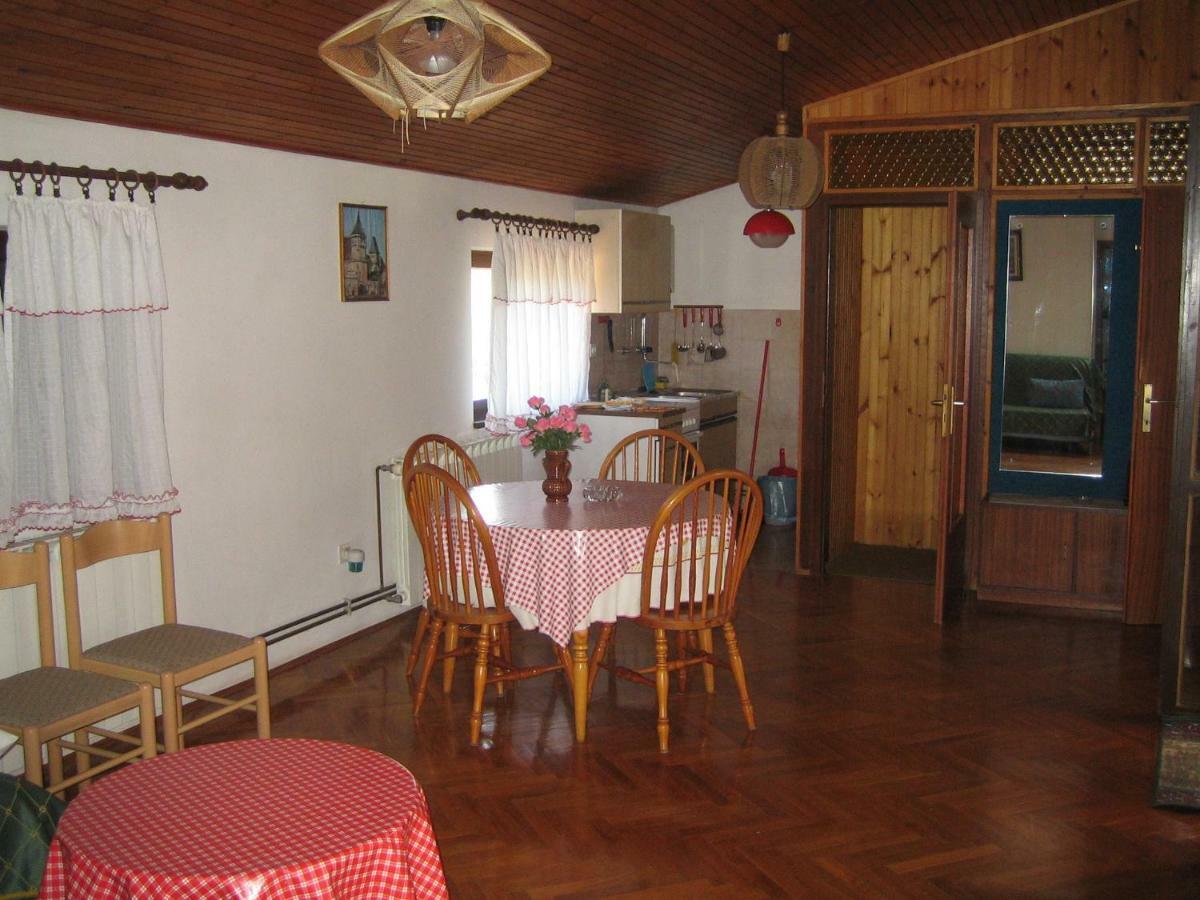 Apartments Bencic Premantura Exterior photo